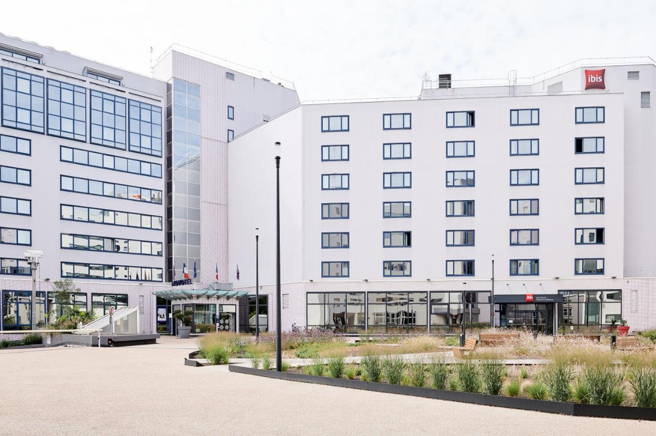 Ibis Lyon Gerland Musee Des Confluences Exterior photo