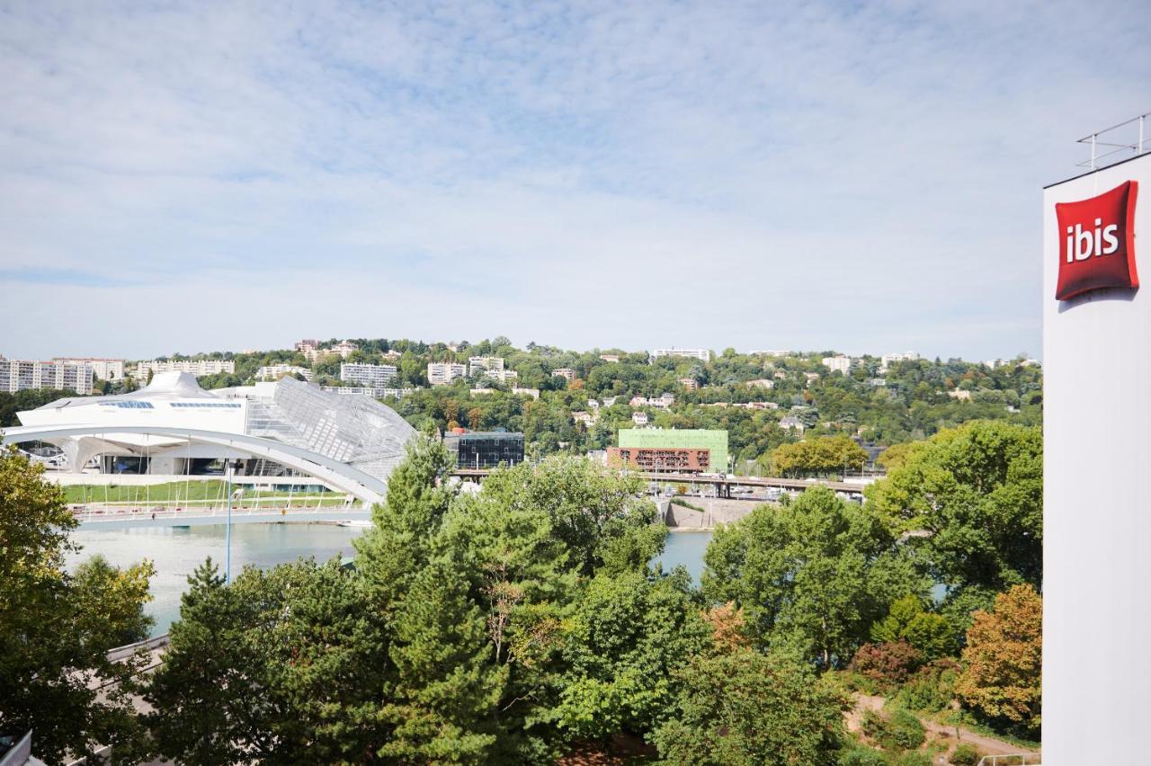 Ibis Lyon Gerland Musee Des Confluences Exterior photo